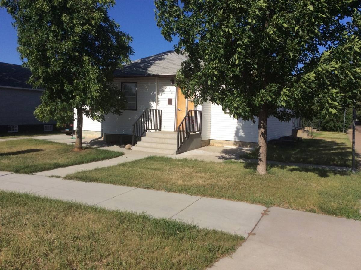 Apartment for rent at 145 10th Ave W, Dickinson, ND 58601