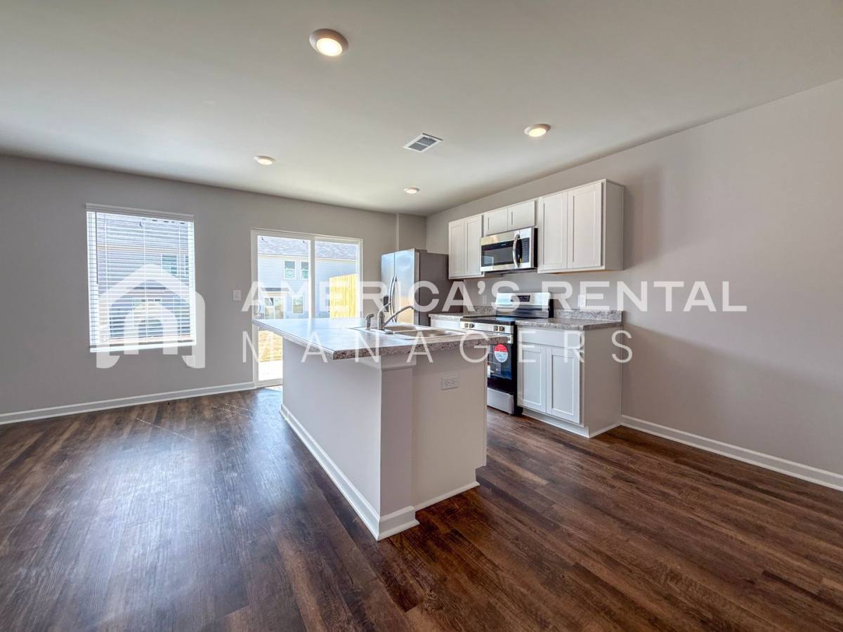 Townhouse for rent at 96 River Grass Dr, Lincoln, AL 35096
