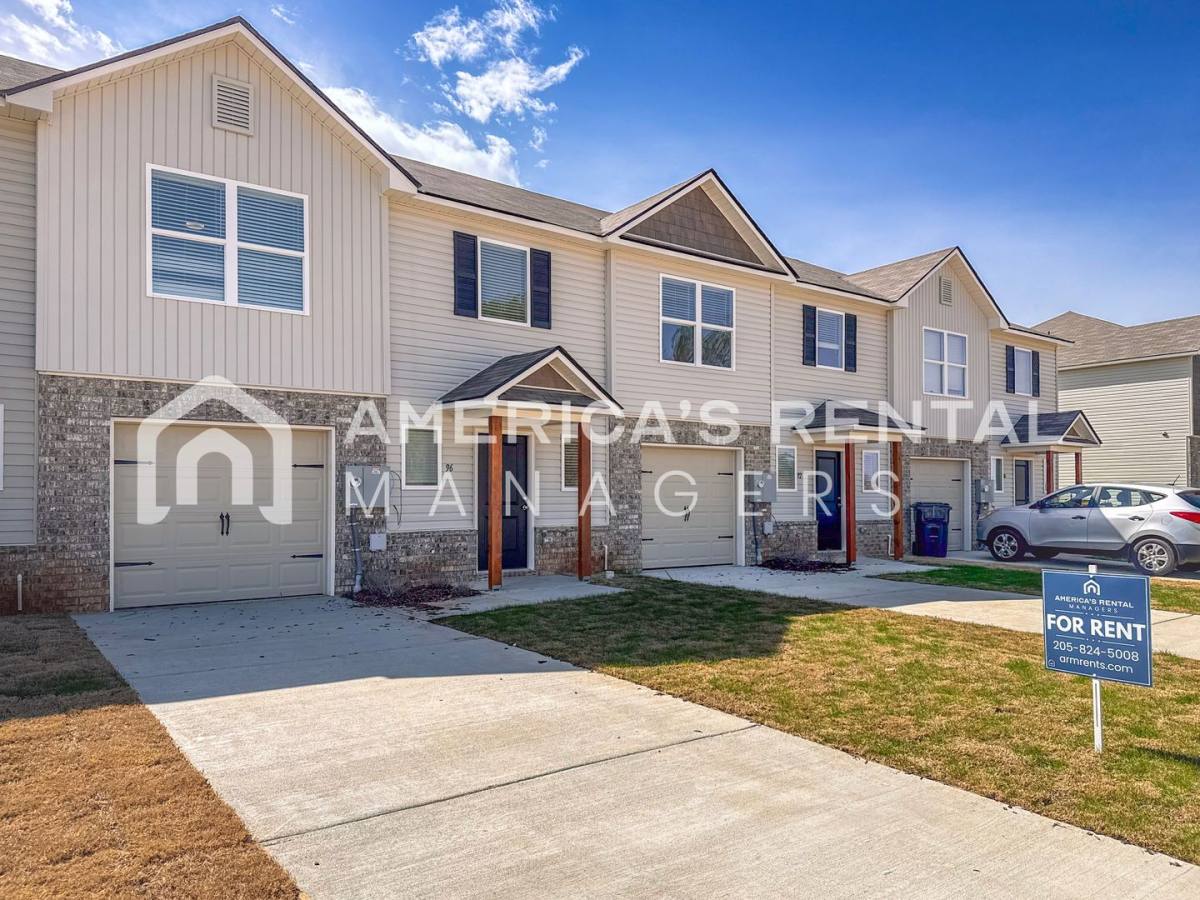 Townhouse for rent at 96 River Grass Dr, Lincoln, AL 35096