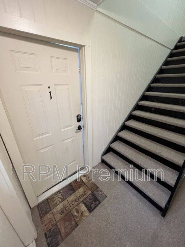 Apartment for rent at 4547 Alvin Dark #1, Baton Rouge, LA 70820