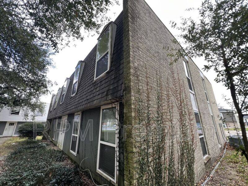Apartment for rent at 4547 Alvin Dark #1, Baton Rouge, LA 70820