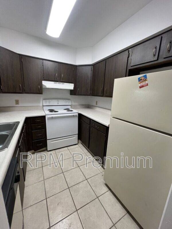 Apartment for rent at 4547 Alvin Dark #1, Baton Rouge, LA 70820
