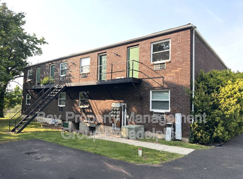 Apartment for rent at 100 E Mount Vernon St #1, Lansdale, PA 19446
