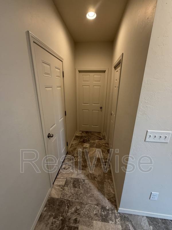 House for rent at 623 Heber Lane, Medford, OR 97501