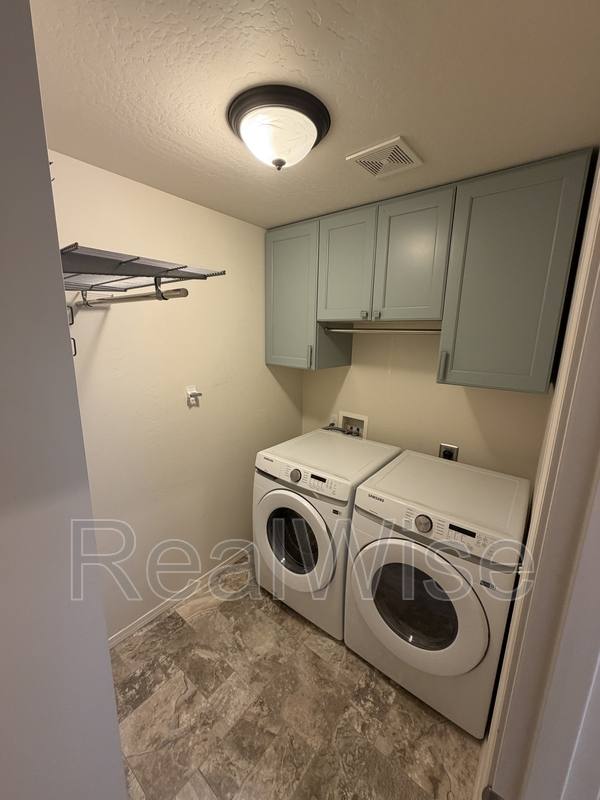 House for rent at 623 Heber Lane, Medford, OR 97501