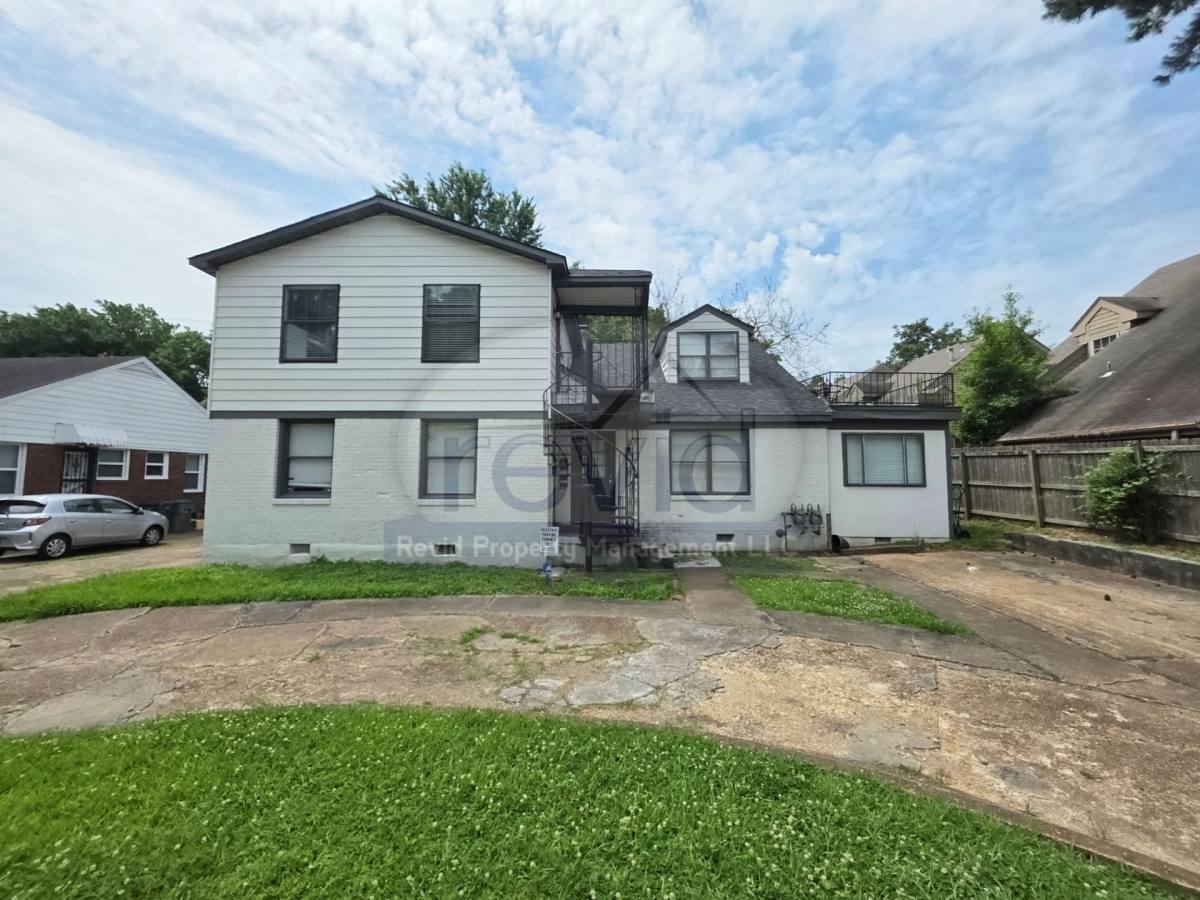 Apartment for rent at 3523 Barwood Circle, Memphis, TN 38122