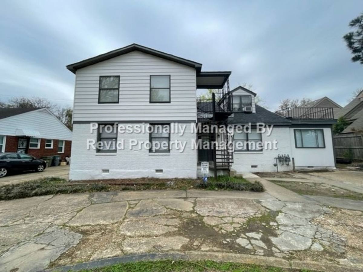 Apartment for rent at 3523 Barwood Circle, Memphis, TN 38122