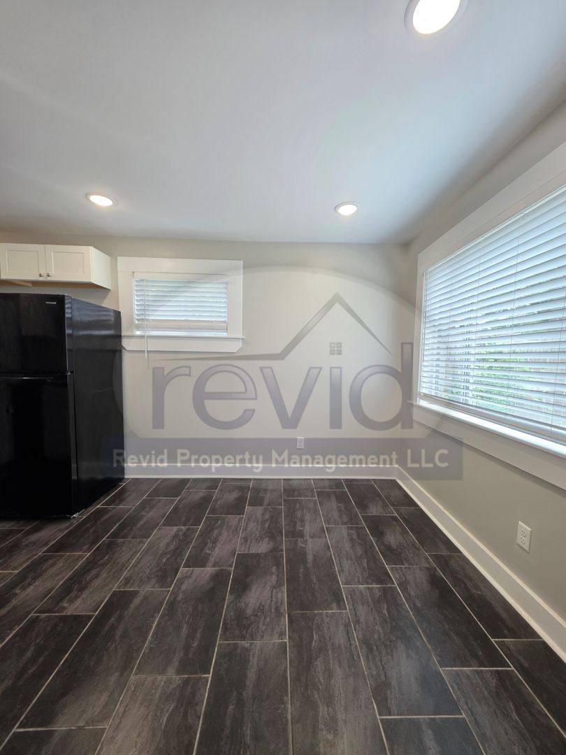 Apartment for rent at 3523 Barwood Circle, Memphis, TN 38122