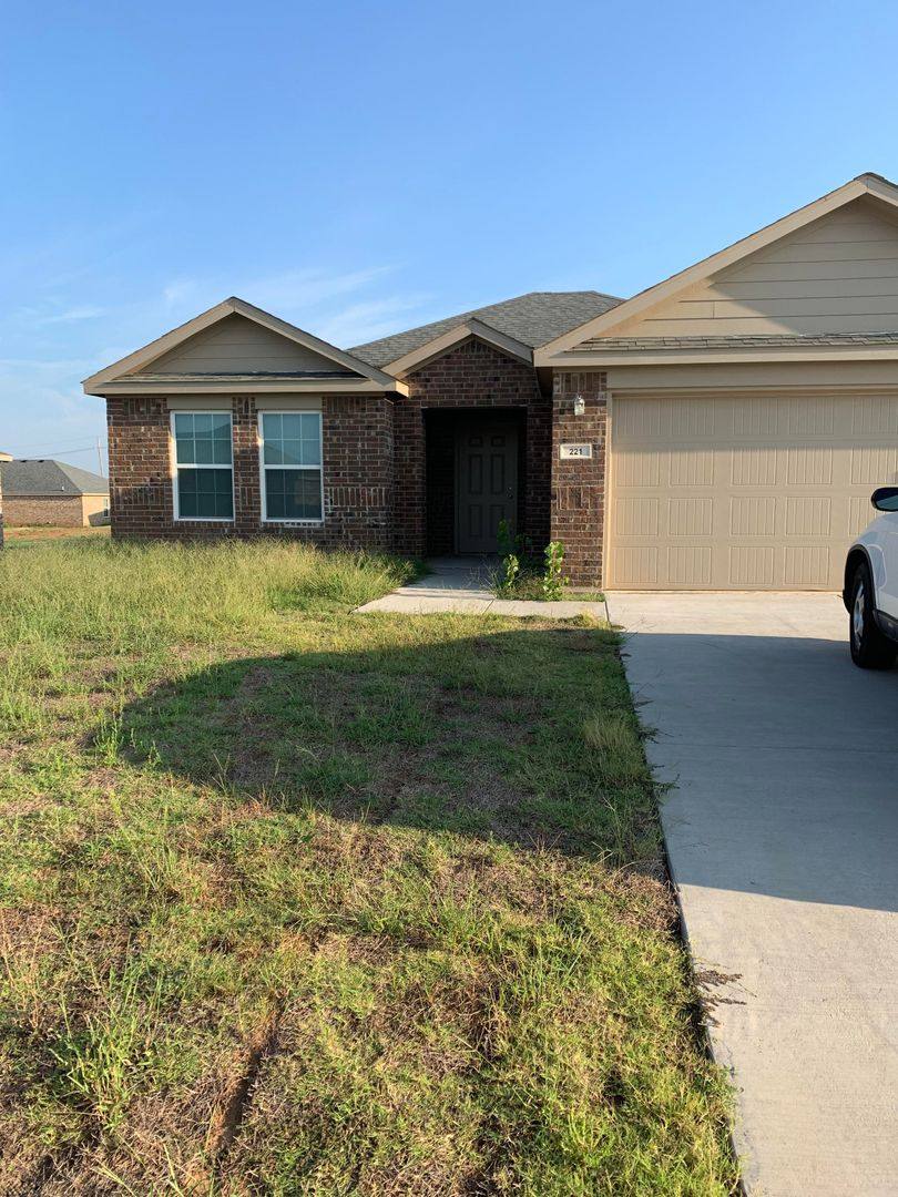 Apartment for rent at 11 W Maple, Duncan, OK 73533