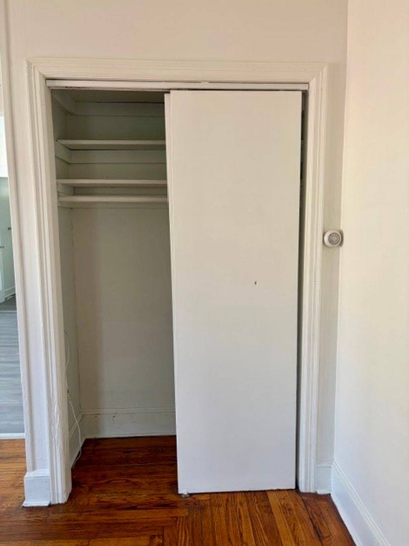 Apartment for rent at 119-121 Hobart St, Meriden, CT 06450