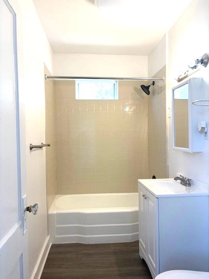 Apartment for rent at 119-121 Hobart St, Meriden, CT 06450