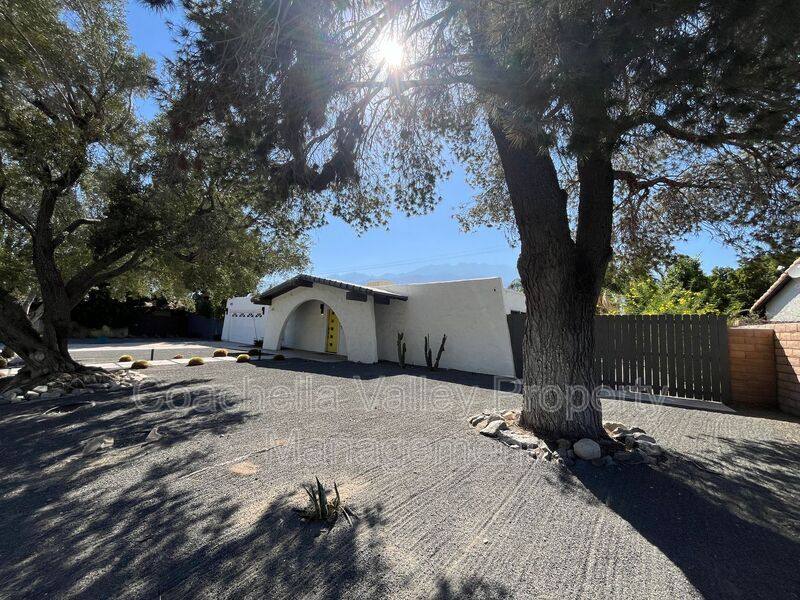 House for rent at 1755 N Viminal Rd, Palm Springs, CA 92262