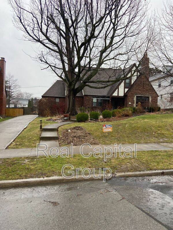 House for rent at 54 Washington Highway, Buffalo, NY 14226