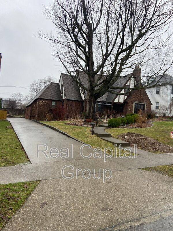 House for rent at 54 Washington Highway, Buffalo, NY 14226