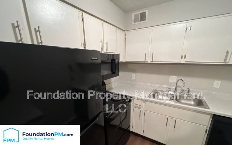 House for rent at 3949 Macon Rd #4, Memphis, TN 38122