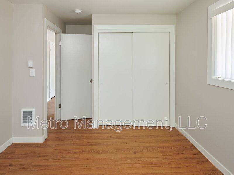 Apartment for rent at 3815 SE 122nd Ave #5, Portland, OR 97236
