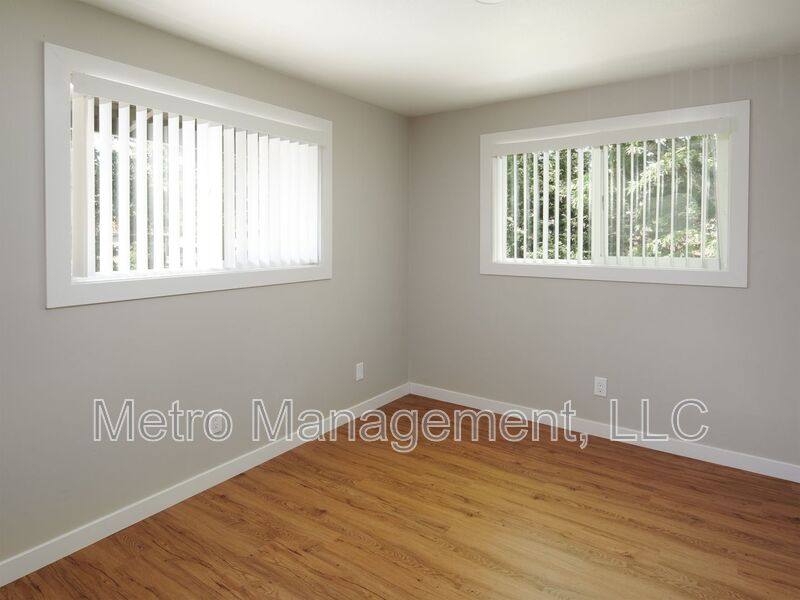 Apartment for rent at 3815 SE 122nd Ave #5, Portland, OR 97236