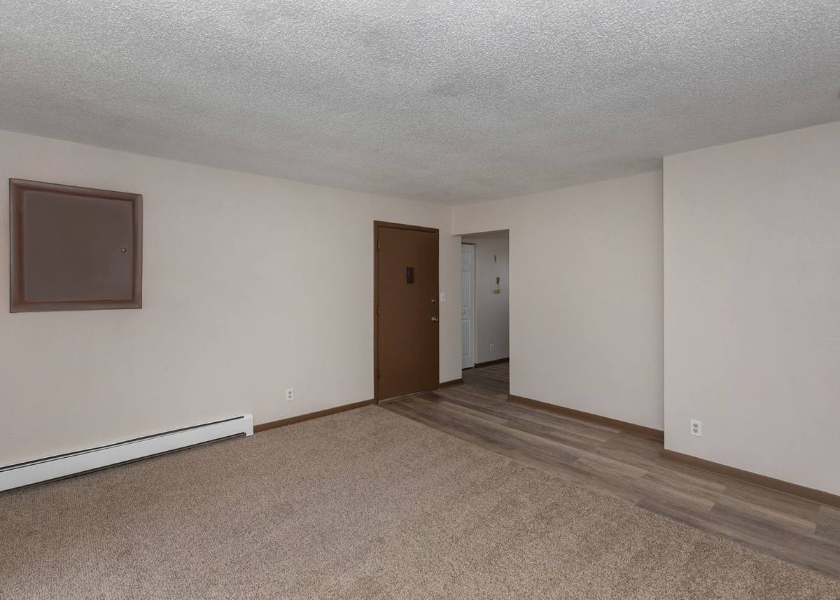 Apartment for rent at 503 Sycamore St, Tipton, IA 52772