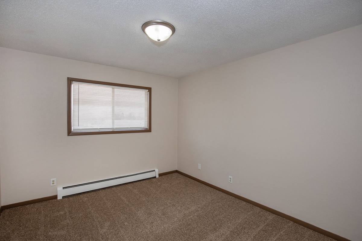 Apartment for rent at 503 Sycamore St, Tipton, IA 52772