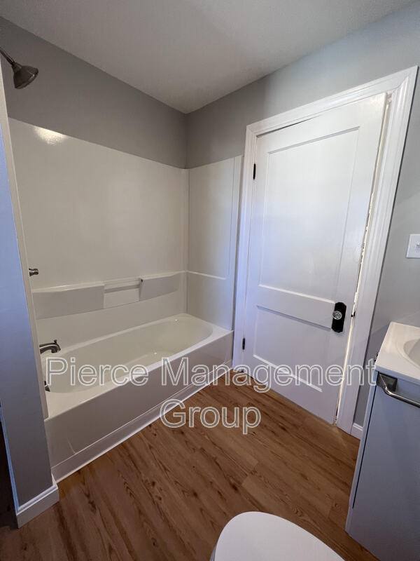 Apartment for rent at 185 Calef Rd #4, Manchester, NH 03104