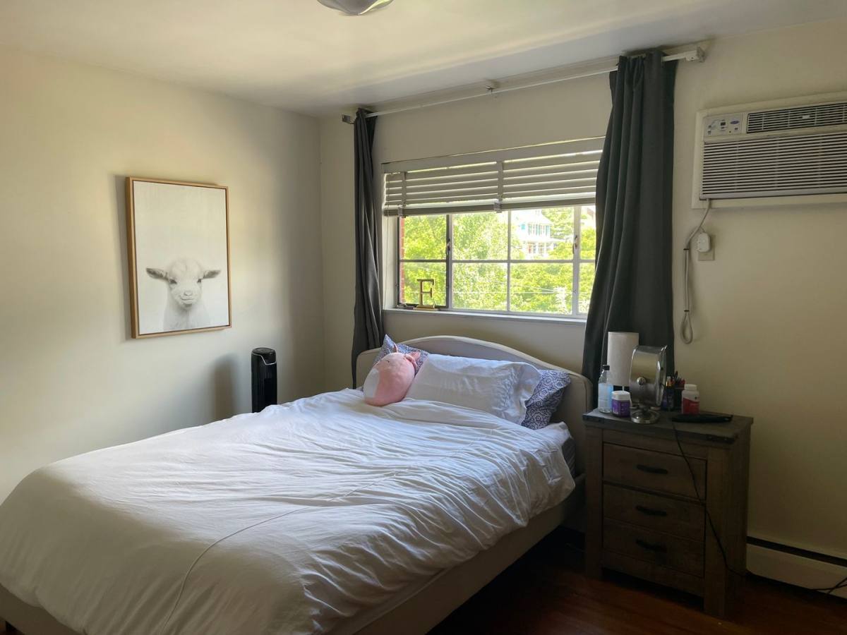 Apartment for rent at 2865 Erie Ave, Cincinnati, OH 45208