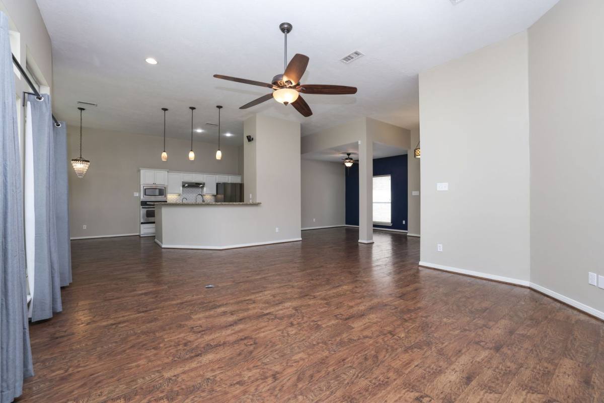 House for rent at 105 Lawrence Marshall Dr, Hempstead, TX 77445