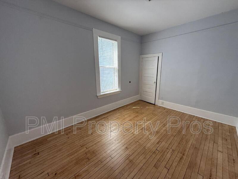 Apartment for rent at 3109 W Walnut St, Milwaukee, WI 53208
