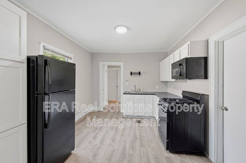 Apartment for rent at 130 Valencia St #1, Cincinnati, OH 45219