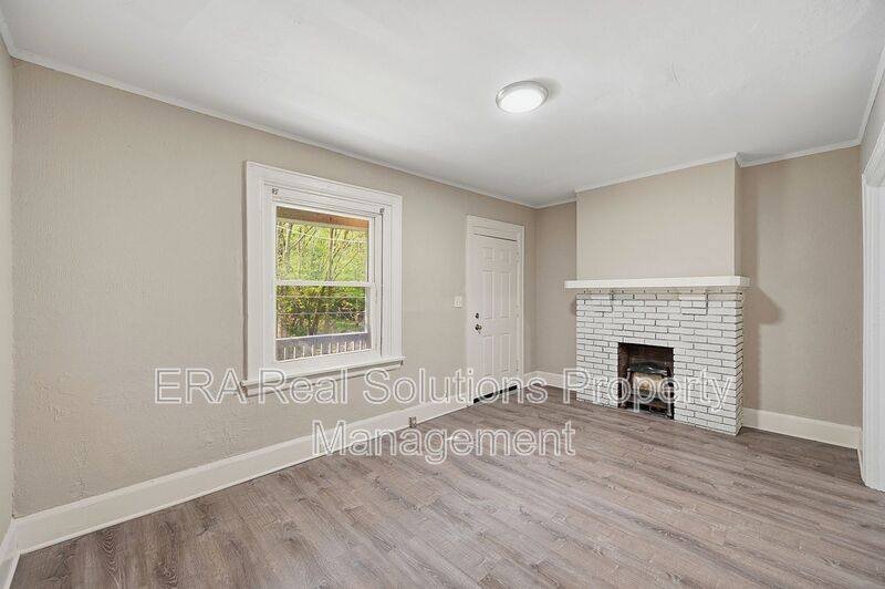 Apartment for rent at 130 Valencia St #1, Cincinnati, OH 45219
