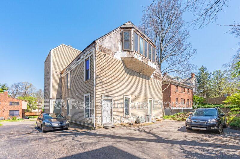 Apartment for rent at 255-257 Loraine Ave #5, Cincinnati, OH 45220