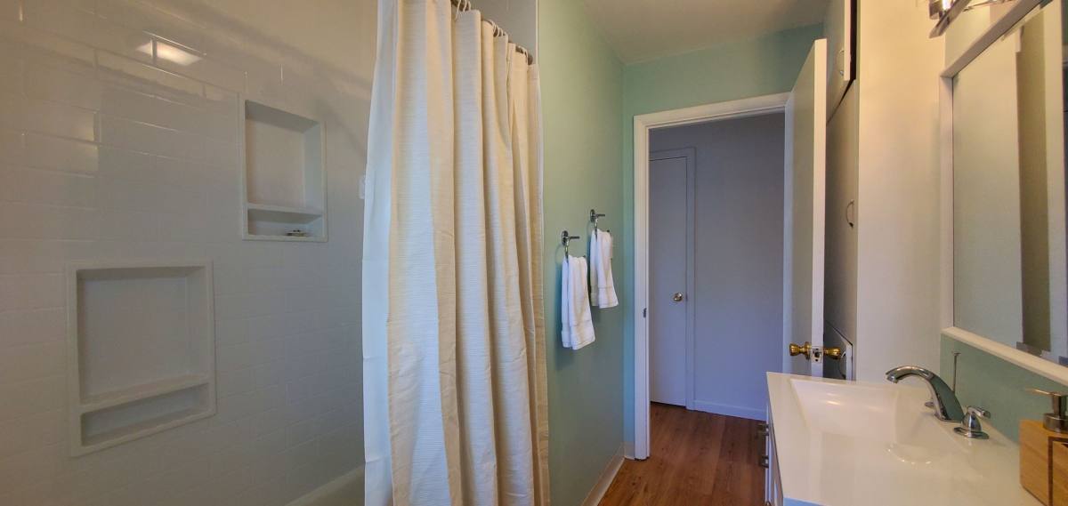 House for rent at 210 W 16th St, Traverse City, MI 49684