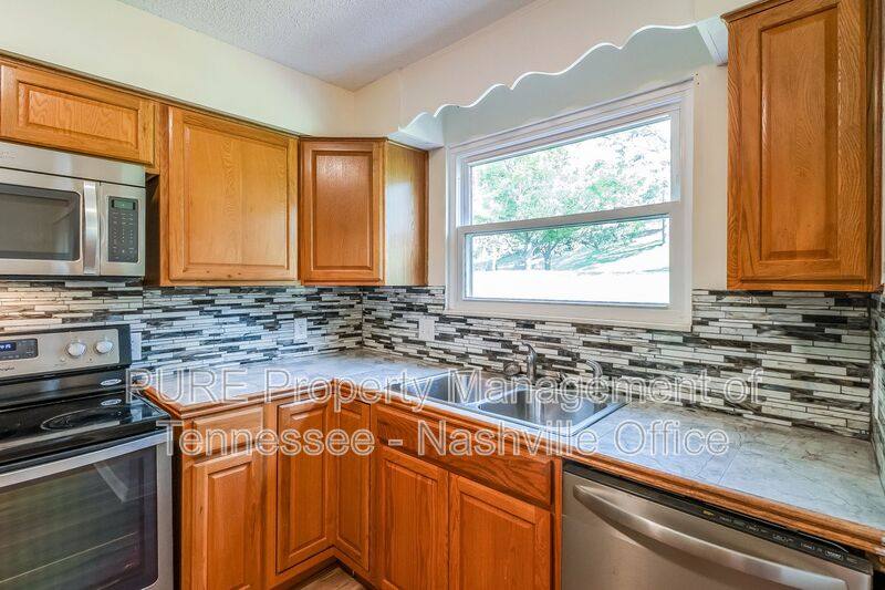 Townhouse for rent at 5510 Country Dr #71, Nashville, TN 37211
