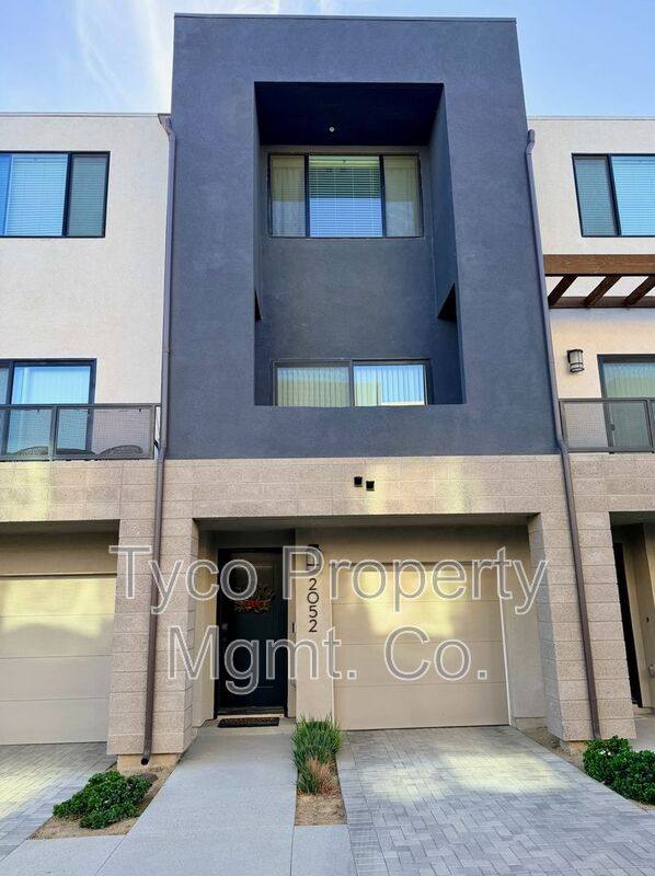Townhouse for rent at 2052 Vela Lane, San Diego, CA 92154