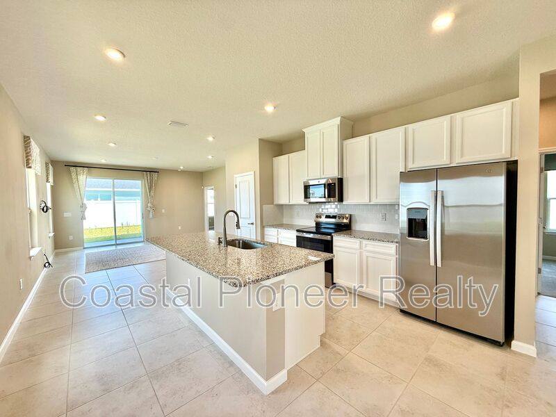 House for rent at 2467 White Ladyfish Rd, Wimauma, FL 33598