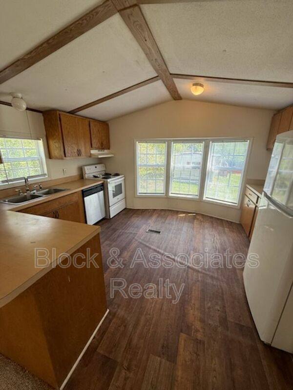 Apartment for rent at 3568 Old Cedar Falls Rd #2, Randleman, NC 27317
