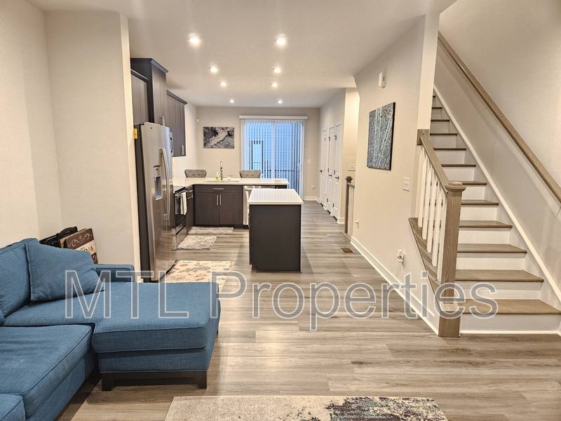 Townhouse for rent at 3712 Ellington St #1, Charlotte, NC 28211