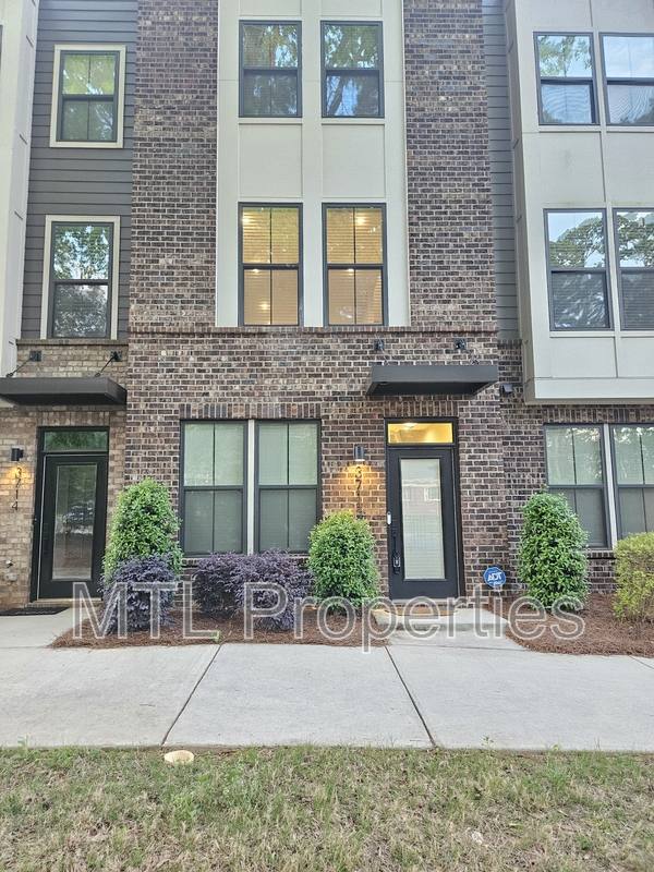 Townhouse for rent at 3712 Ellington St #1, Charlotte, NC 28211