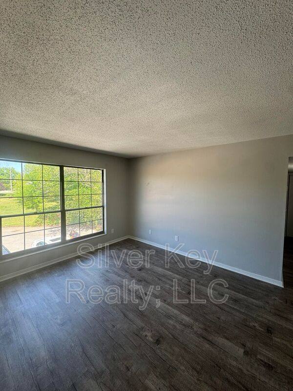 Apartment for rent at 311 Sunset Dr #10, Athens, TN 37303