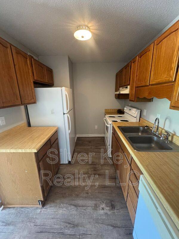 Apartment for rent at 311 Sunset Dr #10, Athens, TN 37303