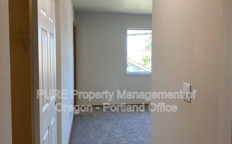 House for rent at 15617 NE Milton Place, Portland, OR 97230