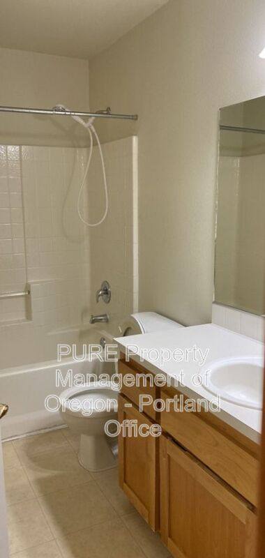 House for rent at 15617 NE Milton Place, Portland, OR 97230