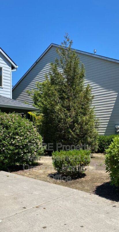 House for rent at 15617 NE Milton Place, Portland, OR 97230
