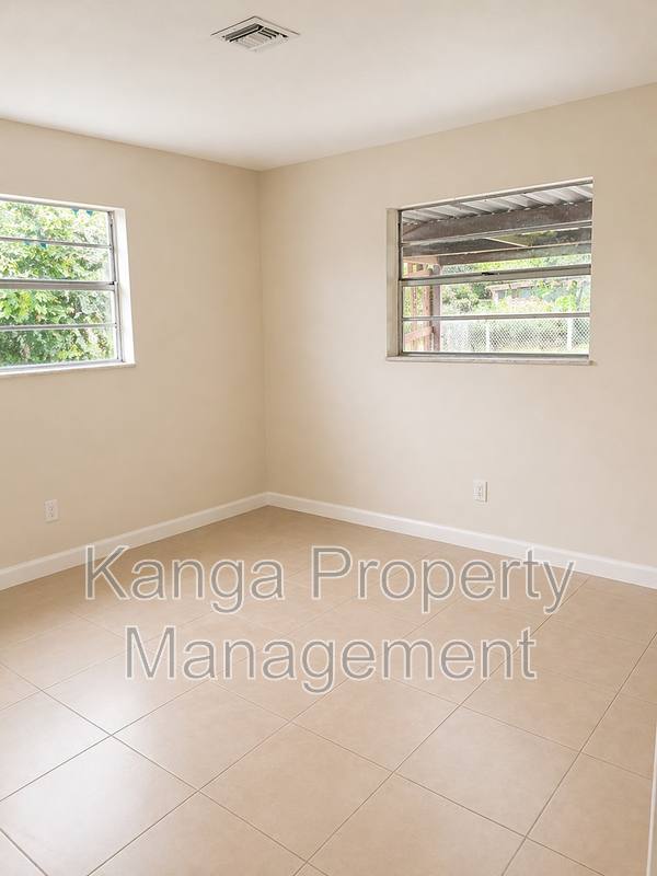 Apartment for rent at 4317 Cocoanut Rd, West Palm Beach, FL 33406