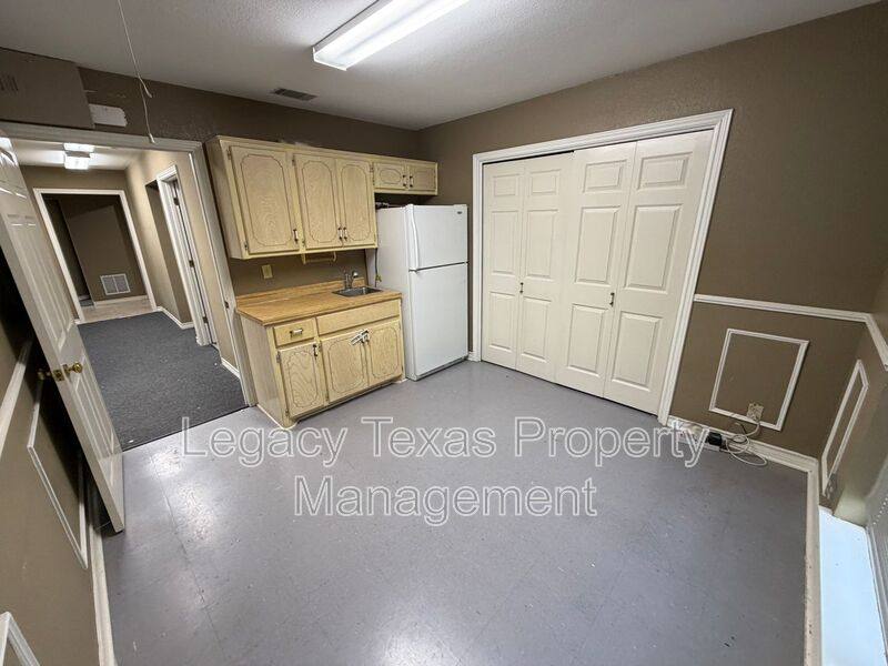House for rent at 508 N Crowley Rd, Crowley, TX 76036