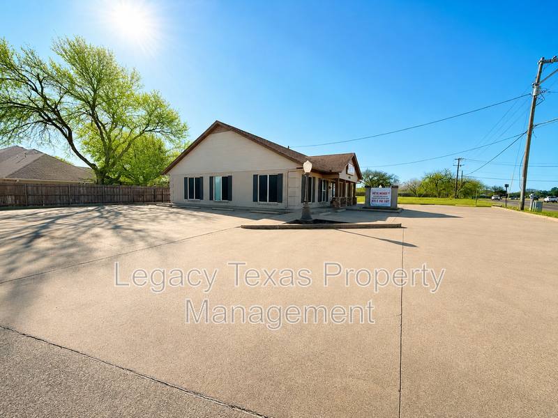 House for rent at 508 N Crowley Rd, Crowley, TX 76036