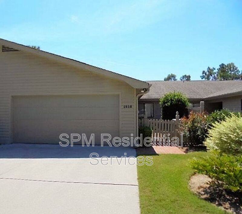 Townhouse for rent at 5938 Chester St, Wilmington, NC 28405