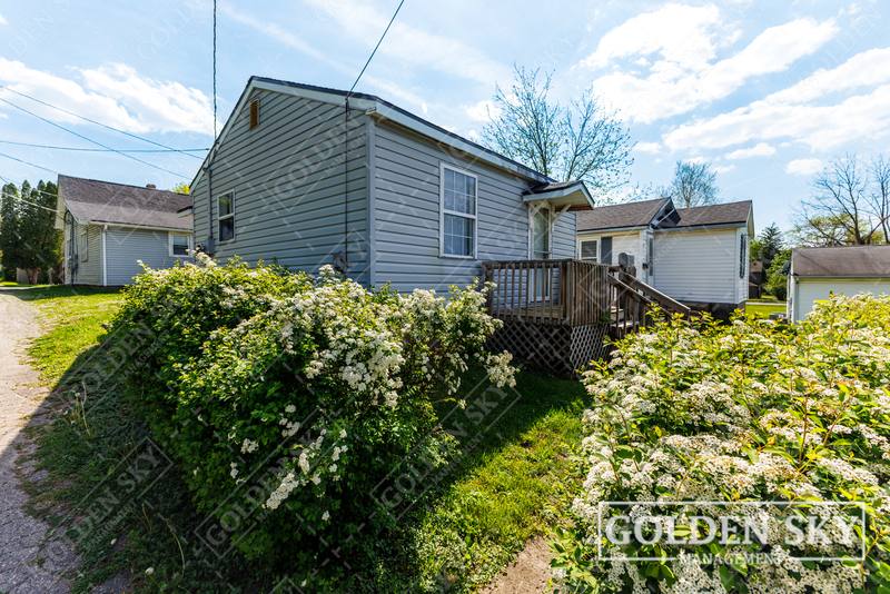 Apartment for rent at 119 E 1st St, Alexandria, IN 46001