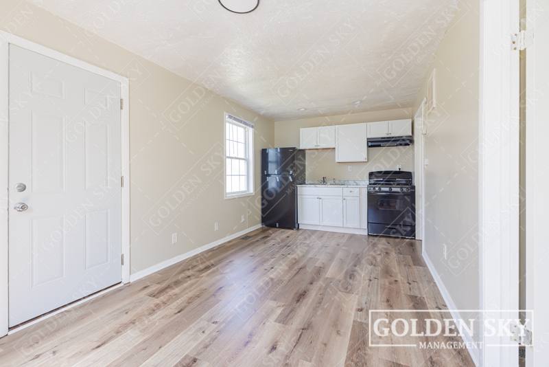 Apartment for rent at 119 E 1st St, Alexandria, IN 46001
