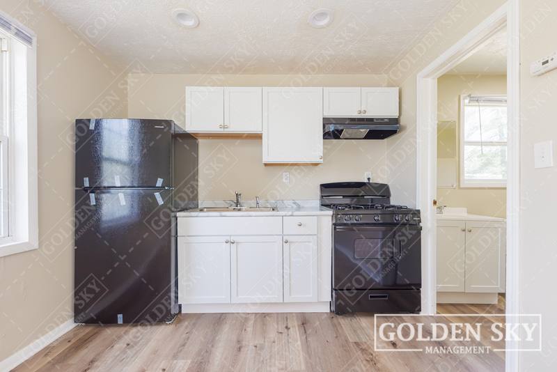 Apartment for rent at 119 E 1st St, Alexandria, IN 46001