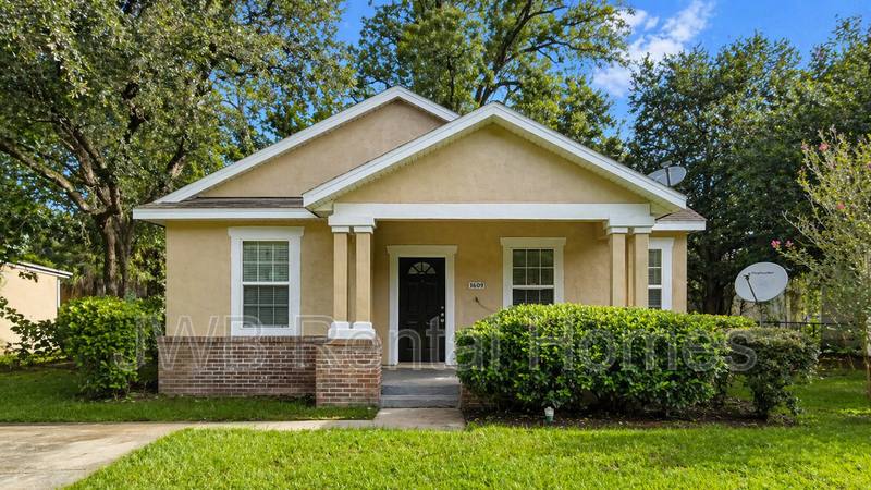 House for rent at 1609 24th St W, Jacksonville, FL 32209